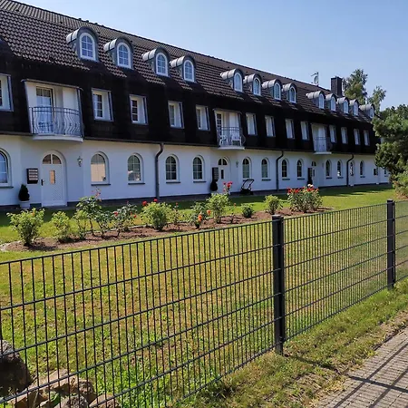 Freya In Der Ostseeresidenz Gendarm * Wischuer