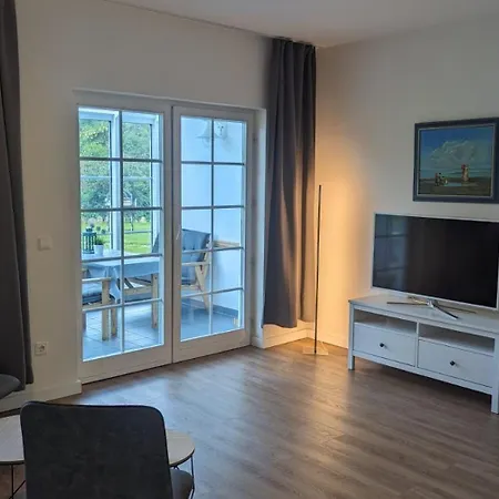 Freya In Der Ostseeresidenz Gendarm Wischuer