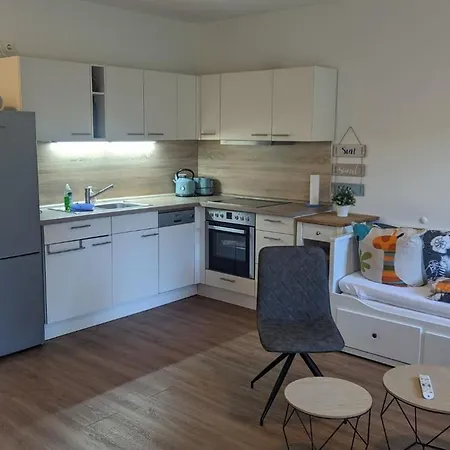 Freya In Der Ostseeresidenz Gendarm * Wischuer