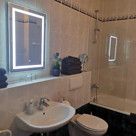 Freya In Der Ostseeresidenz Gendarm Appartement *